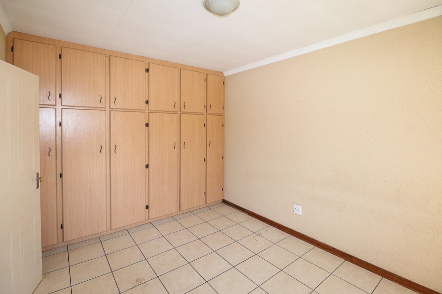 2 Bedroom Property for Sale in Elandia North West